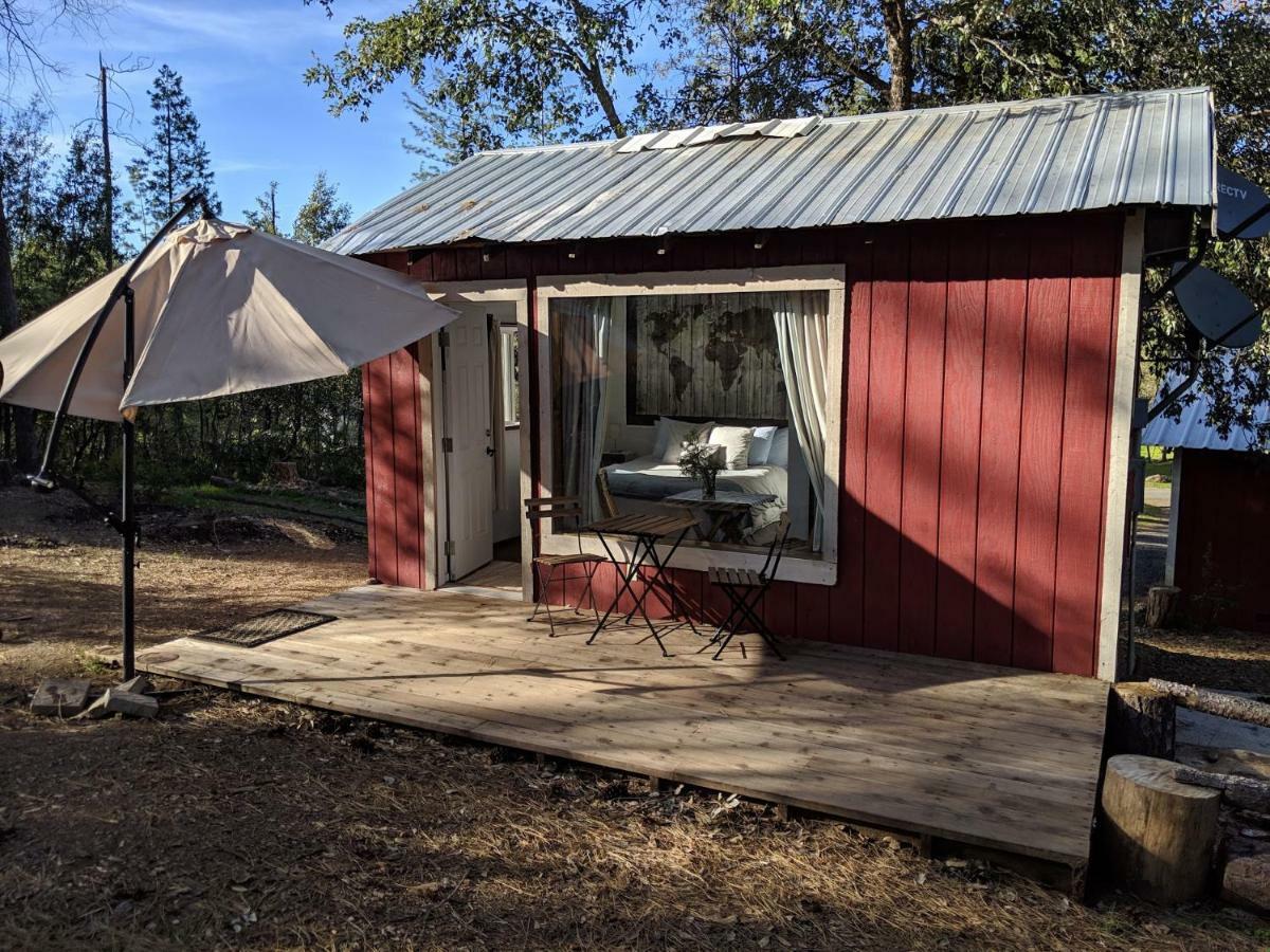 קולטרוויל The Red Rooster Lodge מראה חיצוני תמונה